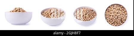 Set von Kichererbsen oder Gramm, auch als Garbanzo Bohnen oder ägyptische Erbse bekannt, in einer Schüssel, vegetarische Lebensmittel isoliert auf weißem Hintergrund, in verschiedenen A genommen Stockfoto