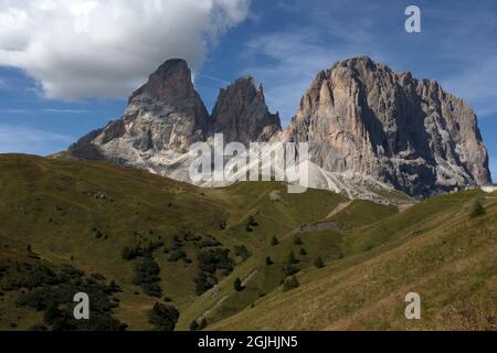 Langkofelgruppe, Dolomiten, Italien. Blick vom Sellajoch. Stockfoto