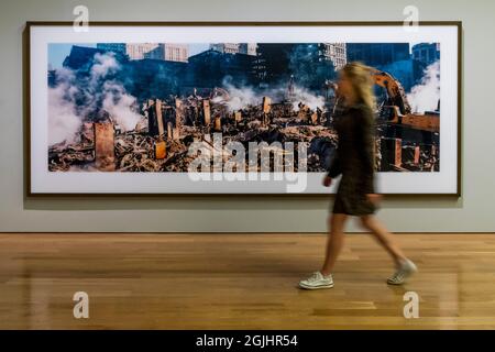 London, Großbritannien. September 2021. Wim Wenders: Fotografieren von Ground Zero im IWM London. Das ist 20 Jahre seit den Terroranschlägen von 9/11 auf die Vereinigten Staaten, die vom 10. September 2021 bis zum 9. Januar 2022 andauten. Kredit: Guy Bell/Alamy Live Nachrichten Stockfoto