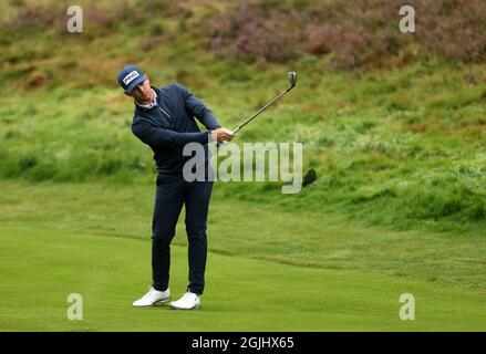 Südafrikas Brandon Stone auf dem elften Loch am zweiten Tag der BMW PGA Championship im Wentworth Golf Club, Virginia Water. Bilddatum: Freitag, 10. September 2021. Stockfoto