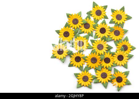 Sonnenblume aus Papier isoliert auf weißem Hintergrund Stockfoto