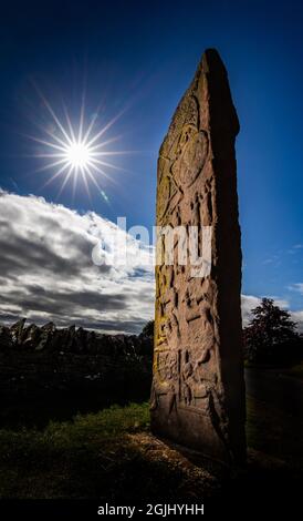 Die Rückseite des Great Stone (Roadside Cross), eines der Aberlemno Standing Stones in Angus, Schottland Stockfoto