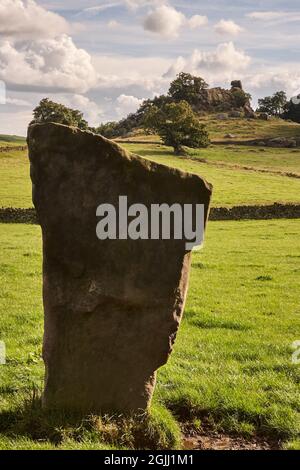 Nine Stone Schließen Sie den Steinkreis auf Harthill Moor in der Nähe von Robin Hood's Stride in der Nähe von Bakewell im Derbyshire Peak District in Großbritannien Stockfoto