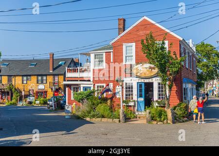 ROCKPORT, MA, USA - AUGUST. 26, 2021: Historic Gallery on Bearskin Neck in Downtown Rockport, Massachusetts, USA. Stockfoto