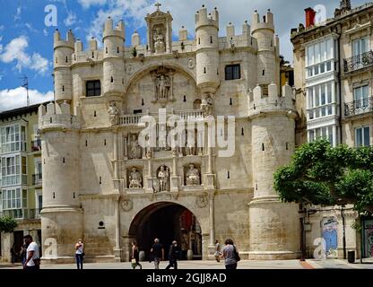 Jakobsweg: Arco de Santa Maria, Burgos, Spanien 2021 Stockfoto