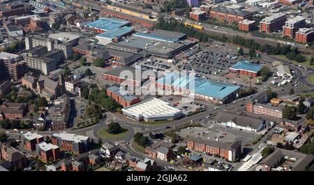 Luftaufnahme von Cockhedge Shopping Park, Warrington, Cechhire Stockfoto