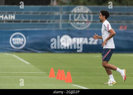 Saint Germain. Frankreich, 10. September 2021. Marquinhos von Paris Saint Germain während einer Trainingseinheit des Fußballvereins im Ooredoo-Zentrum (Camps des Loges) in Saint Germain. Saint Germain en Laye, Frankreich, 10. September 2021. Foto von Daniel Derajinski/ABACAPRESS.COM Stockfoto