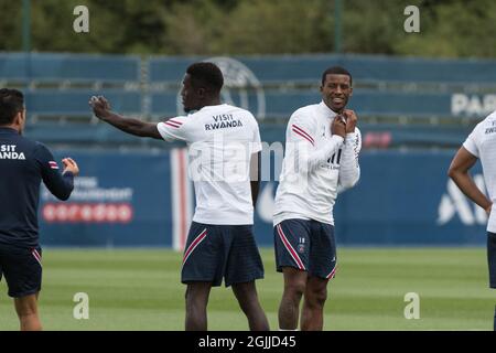 Saint Germain. Frankreich, 10. September 2021. Georginio Wijnaldum von Paris Saint Germain während einer Trainingseinheit des Fußballclubs im Ooredoo-Zentrum (Camps des Loges) in Saint Germain. Saint Germain en Laye, Frankreich, 10. September 2021. Foto von Daniel Derajinski/ABACAPRESS.COM Stockfoto