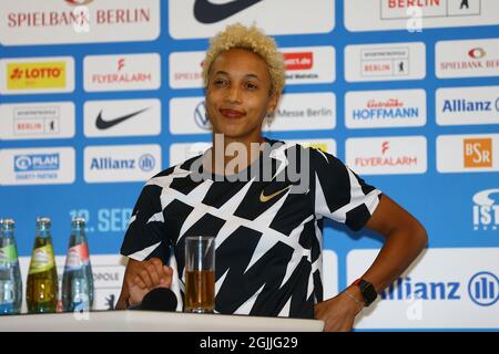 Berlin, Deutschland. September 2021. Pressekonferenz zum ISTAF Leichtathletik-Treffen (12. September): Olympiasiegerin im Weitsprung Malaika Mihambo. Quelle: Michael Hundt/dpa/Alamy Live News Stockfoto