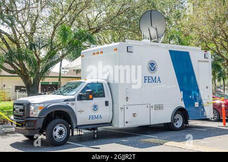 Immokalee Florida, Sturmhilfe, FEMA State Disaster Recovery Center Center, Kommunikation LKW mobile Response Unit Fahrzeug Stockfoto
