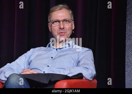 Köln, Deutschland. September 2021. Dr. Oliver Schillings ist amtierender Pressesprecher des Erzbistums Köln und spricht auf phil.COLOGNE, dem internationalen Festival für Philosophie. Quelle: Horst Galuschka/dpa/Alamy Live News Stockfoto