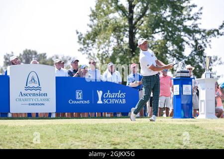 Jennings, USA. September 2021. 10. September 2021: Alex Cejka aus München zieht beim ersten Abschlag des Ascension Charity Classic im Norwood Hills Country Club in Jennings, MO ab Richard Ulreich/CSM Quelle: CAL Sport Media/Alamy Live News Stockfoto