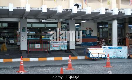 Eastern Bangkok Bus Terminal aka Ekamai Sukhumvit Road, Khwaeng Phra Khanong, Bangkok Thailand. Air Con Bus Bangkok nach Pattaya Stockfoto