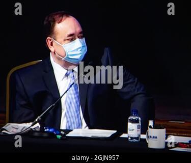 Greenock, Großbritannien. September 2021. IM BILD: Alex Salmond, ehemaliger erster Minister von Schottland und bestätigter Führer der Alba-Partei. Herr Salmond wurde auf der Konferenz ohne Widerstand als Parteivorsitzenden bestätigt. Die erste Alba Party Konferenz findet im Rathaus von Greenock statt. Alba Party ist Schottlands neueste Unabhängigkeitspartei, die versucht, eine unabhängige schottische So bald wie möglich zu bekommen. Quelle: Colin Fisher/Alamy Live News Stockfoto