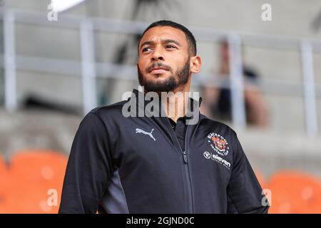 Blackpool, Großbritannien. September 2021. Keshi Anderson #10 of Blackpool Keshi Anderson in Blackpool, Vereinigtes Königreich am 9/11/2021. (Foto von Mark Cosgrove/News Images/Sipa USA) Quelle: SIPA USA/Alamy Live News Stockfoto