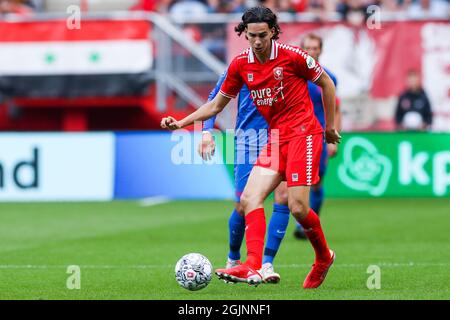 Enschede, Niederlande. September 2021. ENSCHEDE, NIEDERLANDE - 11. SEPTEMBER: Ramiz Zerrouki vom FC Twente während des niederländischen Eredivisie-Spiels zwischen dem FC Twente und dem FC Utrecht am 11. September 2021 in Enschede, Niederlande (Foto von Marcel ter Bals/Orange Picics) Credit: Orange Pics BV/Alamy Live News Stockfoto