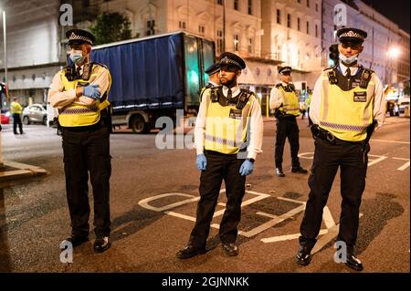 London, Großbritannien. August 2021. Extinction Rebellion Wissenschaftler kommen vor das Science Museum in London Stockfoto