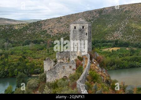 Počitelj, Bosnien und Herzegowina, Ottomane Stadt am Fluss Neretva Stockfoto