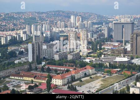 Sarajevo, Hauptstadt von Bosnien und Herzegowina: Blick vom Avaz Twist Tower Stockfoto