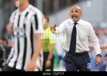 Napoli, Italien. September 2021. Luciano Spalletti Trainer des SSC Napoli reagiert während der Serie A 2021/2022 Fußballspiel zwischen SSC Napoli und Juventus FC im Diego Armando Maradona Stadion in Napoli (Italien), 11. September 2021. Foto Cesare Purini/Insidefoto Kredit: Insidefoto srl/Alamy Live News Stockfoto