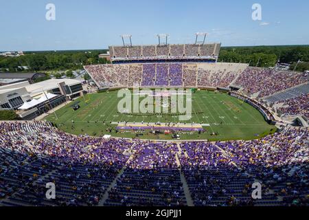 Greenville, NC, USA. September 2021. Tribut am 11. September während der Halbzeit des NCAA-Spiels im Dowdy-Ficklen Stadium in Greenville, NC. (Scott Kinser/Cal Sport Media). Kredit: csm/Alamy Live Nachrichten Stockfoto