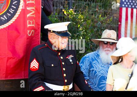 San Clemente, Kalifornien, USA. September 2021. Pensionierte Sgt. Wayman Nelson 86, der von 1953 bis 1961 diente, war aus Menifee gekommen, um ihm seine Ehre zu erweisen. (Bild: © Katrina Kochneva/ZUMA WIRE) Stockfoto