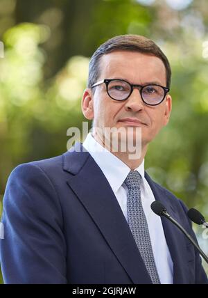 Warschau, Masowien, Polen. September 2021. Premierminister MATEUSZ MORAWIECKI traf sich in Warschau mit Bundeskanzlerin ANGELA MERKEL. Dies ist Angela MERKEL letzte Reise nach Polen als Bundeskanzlerin der Bundesrepublik Germany.in das Bild: MATEUSZ MORAWIECKI (Foto: © Hubert Mathis/ZUMA Press Wire) Stockfoto