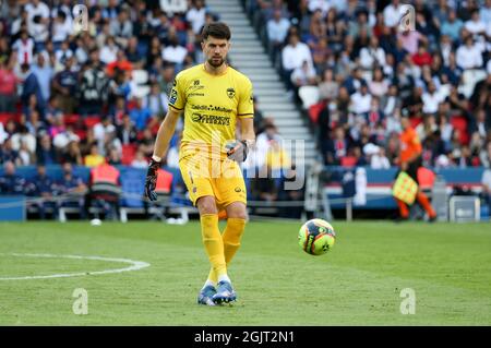 Torwart von Clermont Arthur Desmas während des französischen Ligue 1 Fußballspiels zwischen Paris Saint-Germain und Clermont Foot 63 am 11. September 2021 im Stadion Parc des Princes in Paris, Frankreich - Foto Jean Catuffe / DPPI Stockfoto