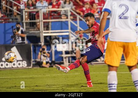 Dallas, Texas, USA, 11. September 2021, FC Dallas Stürmer Jesús Ferreira #9 Versuch, in der zweiten Hälfte des Spiels im Toyota Stadium Punkten. (Foto: Marty Jean-Louis) Stockfoto