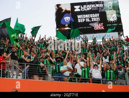 Houston, Texas, USA. September 2021. FC Austin unterstützt vor dem Start eines Major League Soccer-Spiels zwischen dem Houston Dynamo und dem FC Austin am 11. September 2021 in Houston, Texas. (Bild: © Scott Coleman/ZUMA Press Wire) Stockfoto