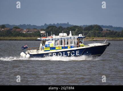 11/09/2021River Thames Gravesend Großbritannien. Das Metropolitan Police Boat Patrick Colquhoun II ist auf der Themse bei Gravesend abgebildet. Stockfoto