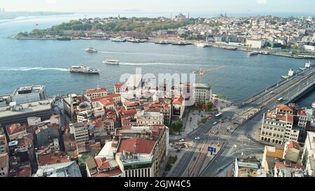 Luftaufnahme der Bezirke Bosporus und Fatih und Kadikoy. Istanbul, Türkei. Stockfoto
