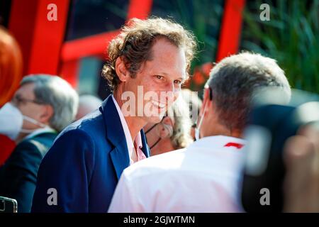 Monza, Italien. September 2021. Monza, Italien. September 2021. Elkann John, Chairman und Chief Executive Officer von EXOR und Chairman von Fiat Chrysler, im Fahrerlager, während des Formel 1 Heineken Gran Premio D'italia 2021, Grand Prix von Italien, 14. Lauf der FIA Formel 1-Weltmeisterschaft 2021 vom 9. Bis 12. September, 2021 auf dem Autodromo Nazionale di Monza, in Monza, Italien - Foto Florent Gooden/DPPI Credit: DPPI Media/Alamy Live News Credit: DPPI Media/Alamy Live News Stockfoto