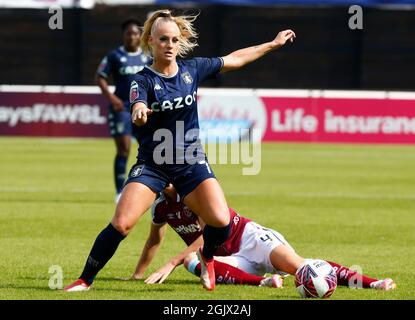 DAGENHAM, ENGLAND - 11. SEPTEMBER: Alisha Lehmann von Aston Villa Women während des Barclays FA Women's Super League-Spiels zwischen West Ham United Women Stockfoto