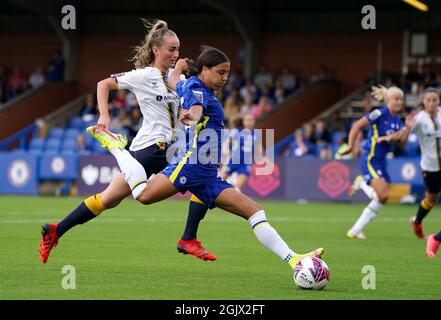 Chelsea's Sam Kerr schießt beim Spiel der FA Women's Super League in Kingsmeadow, London, auf das Tor. Bilddatum: Sonntag, 12. September 2021. Stockfoto