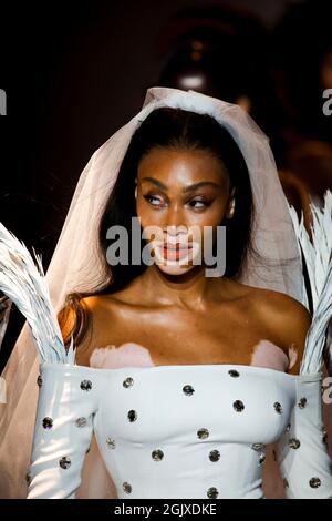 Model Winnie Harlow läuft auf dem Laufsteg bei der Christian Cowan Modenschau während der Spring/Summer 2022 Collections Fashion Show auf der New York Fashion Week in New York, NY am 10. September 2021. (Foto von Jonas Gustavsson/Sipa USA) Stockfoto