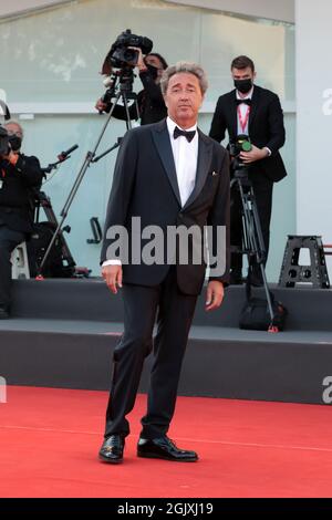 Venedig, Italien. September 2021. Paolo Sorrentino nimmt am 11. September 2021 an der Abschlusszeremonie des Roten Teppichs während der 78. Internationalen Filmfestspiele von Venedig in Venedig, Italien, Teil. Quelle: Annalisa Flori/Media Punch/Alamy Live News Stockfoto