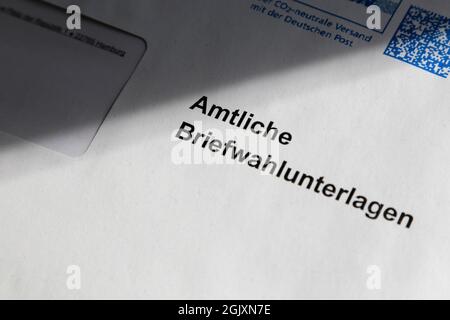 Hamburg, Deutschland - 10. September 2021, Briefwahl, Wahlunterlagen für die Bundestagswahl 2021 am 26. September in Deutschland Stockfoto