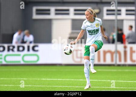 Stockholm, Schweden. September 2021. Elsa Karlsson (15 Hammarby) während des Spiels in der Schwedischen Liga OBOS Damallsvenskan am 12. September 2021 zwischen Hammarby IF und FC Rosengard bei Hammarby IP in Stockholm, Schweden Credit: SPP Sport Press Photo. /Alamy Live News Stockfoto