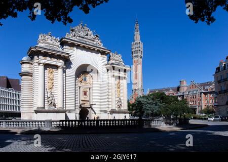 'Porte de Paris' berühmter Bogen in Lille Stockfoto