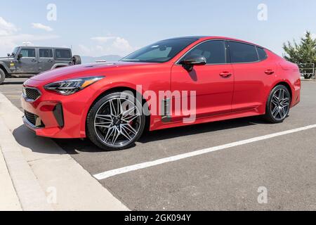 Prescott - ca. September 2021: Kia Stinger Ausstellung. Kia Motors gehört zu den Minderheitseigentum der Hyundai Motor Company. Stockfoto