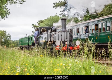 SR 'A1X' 0-6-0T No. 2678, Wootton Station auf der Isle of Wight Railway Stockfoto