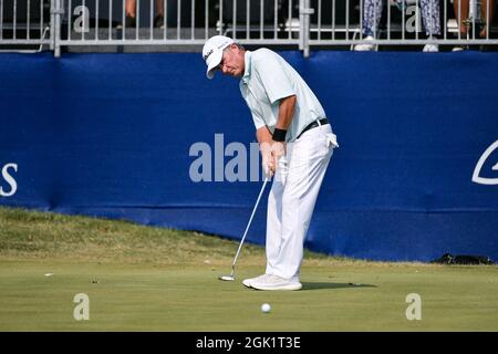 12. September 2021: Willie Wood aus Edmond Oklahoma legt während der Finalrunde des Ascension Charity Classic im Norwood Hills Country Club in Jennings, MO, Richard Ulreich/CSM, auf das 18. Loch Stockfoto