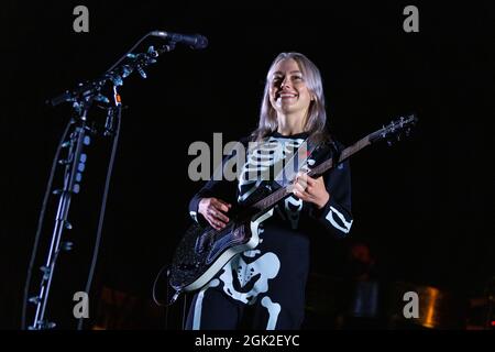 Madison, USA. September 2021. Phoebe Bridgers während der Reunion Tour am 12. September 2021 in Madison, Wisconsin (Foto: Daniel DeSlover/Sipa USA) Quelle: SIPA USA/Alamy Live News Stockfoto