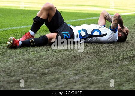 Genua, Italien. 12. September 2021. Stefano Sensi vom FC Internazionale reagiert nach einer Verletzung beim Fußballspiel der Serie A zwischen UC Sampdoria und FC Internazionale. Kredit: Nicolò Campo/Alamy Live Nachrichten Stockfoto