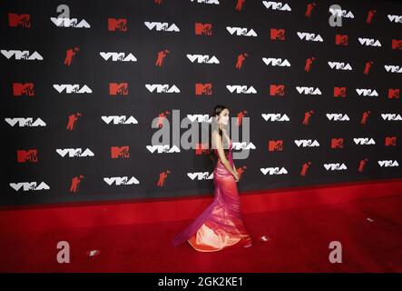 New York, Usa. September 2021. Olivia Rodrigo kommt auf dem roten Teppich bei den 38. Jährlichen MTV Video Music Awards im Barclays Center in New York City am Sonntag, dem 12. September 2021. Foto von John Angelillo/UPI Credit: UPI/Alamy Live News Stockfoto