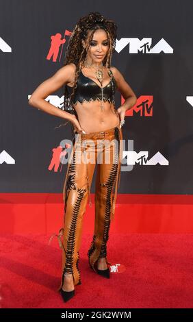 Tinashe nimmt am 2021 12. September 2021 an den MTV Video Music Awards im Barclays Center im Stadtteil Brooklyn in New York City Teil. Foto: Jeremy Smith/imageSPACE Stockfoto