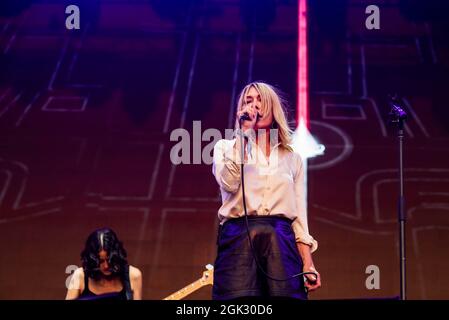 CHICAGO, IL - 11. SEPTEMBER: Kim Gordon, früher von Sonic Youth, spielt Pitchfork 2021 Day 2 in Chicago, Illinois. (Foto von Annie Lesser/imageSPACE/MediaPunch) Stockfoto