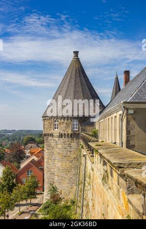 Eckturm und umgebende Mauer des Schlosses Bad Bentheim in Deutschland Stockfoto