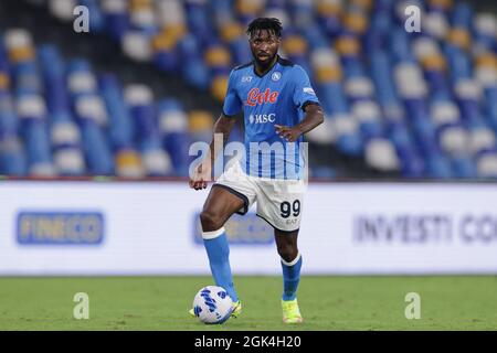 Napoli, Italien. September 2021. Andre Zambo Anguissa von SSC Napoli während des Fußballspiels der Serie A 2021/2022 zwischen SSC Napoli und Juventus FC im Stadion Diego Armando Maradona in Napoli (Italien), 11. September 2021. Foto Cesare Purini/Insidefoto Kredit: Insidefoto srl/Alamy Live News Stockfoto